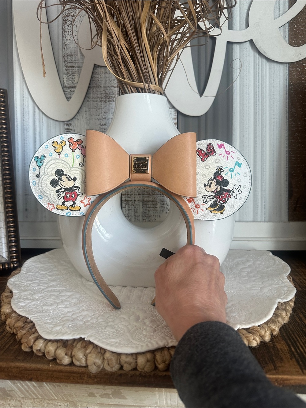 Disney Dooney & Bourke Sketch  Tan Leather Bow Mickey & Minnie Ear Headband - Picture 6 of 7
